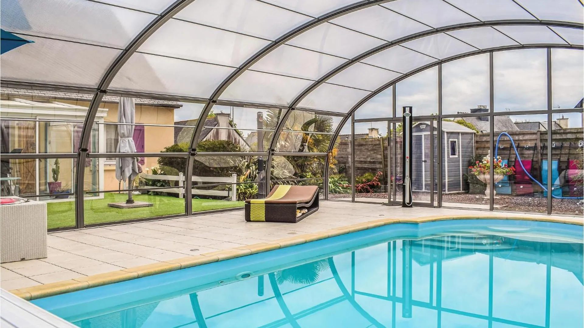 Amazing Home In Pommeret With Ethernet Internet